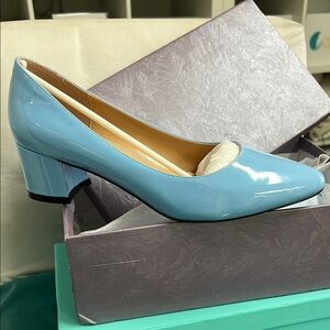 Elegant Blue Women's Pumps